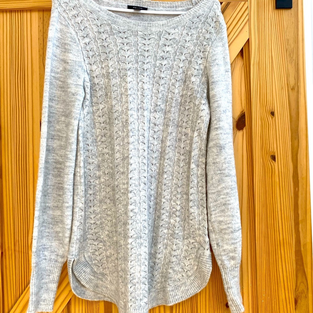 Adorable super soft sweater
